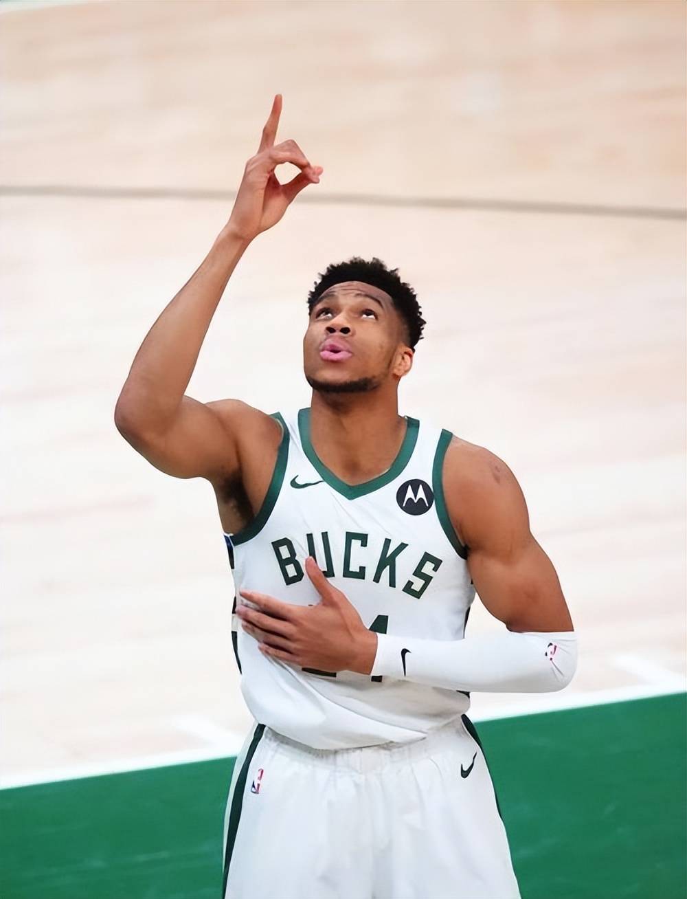 图片报：吉拉西原计划通过维持表现拿1000万欧