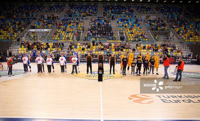 密尔沃基酿酒人投手乔什·海德达成生涯最快 500 次三振纪录