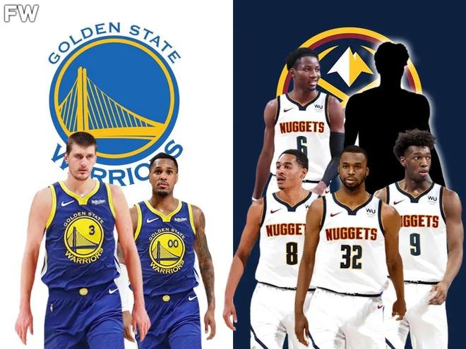 我们穿着同样的红色，在晚风里散开。