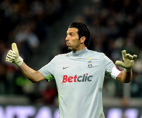 勇士后场防守核心表现下滑，三分火力不足却依然获厚望？